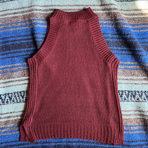 Red Wine Mock Neck Knit Sleeveless Top - Picture 2 of 9